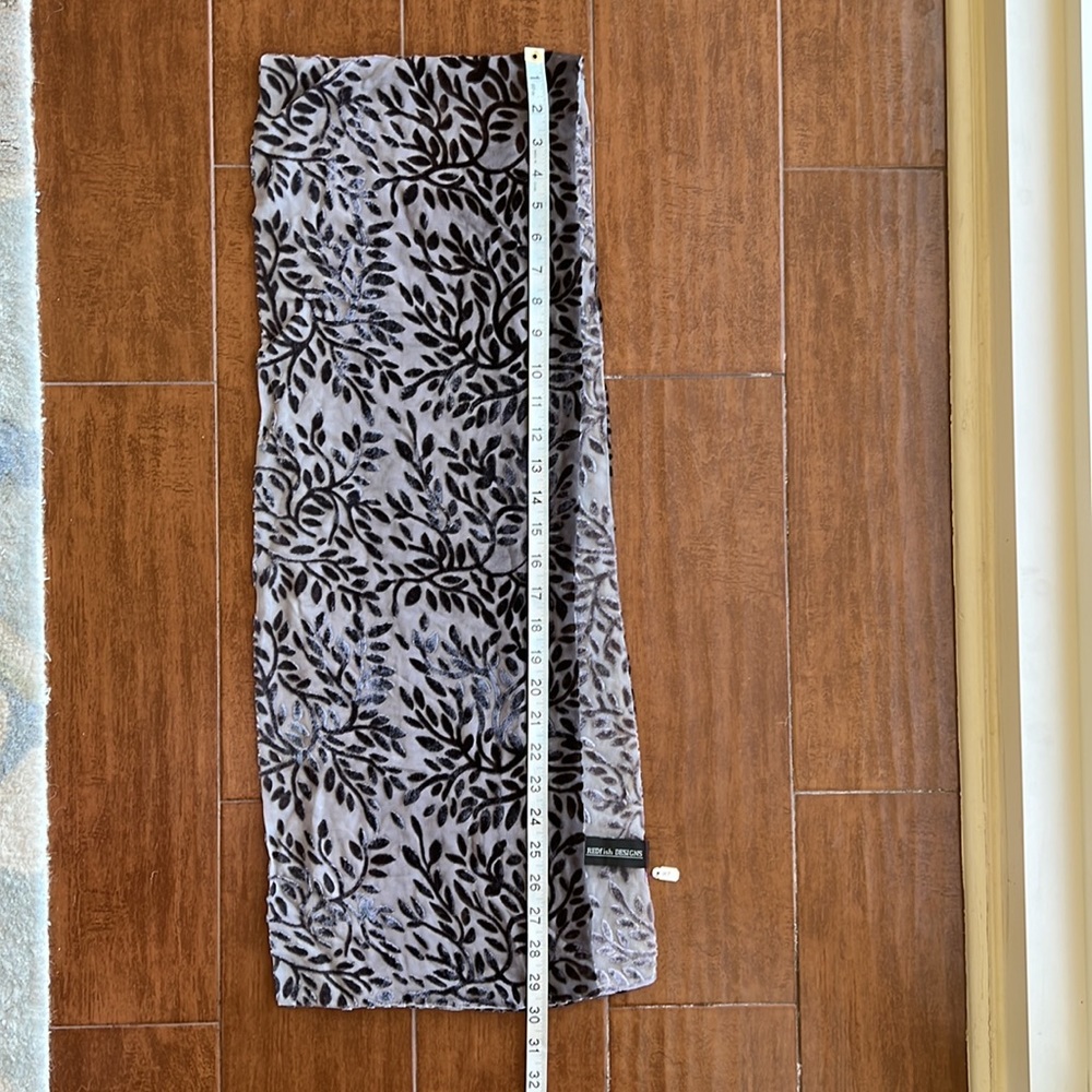 Purple and Grey Leaf Pattern Velvet Burnout Scarf - Picture 6 of 9